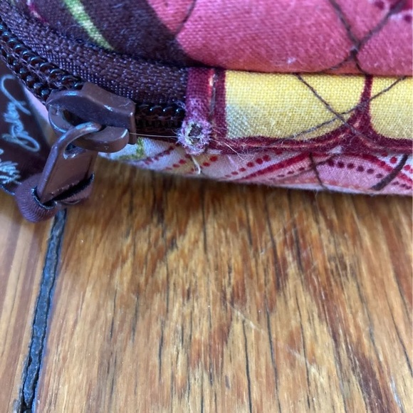 Vera Bradley laptop/crossbody set - Picture 5 of 9